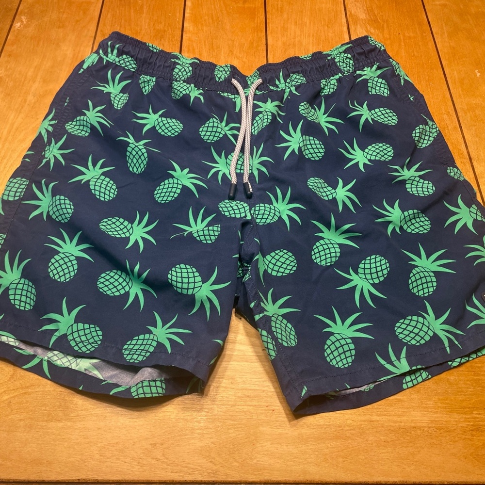 Tom & Teddy Swim Trunks Size Large Pineapple All Over Print